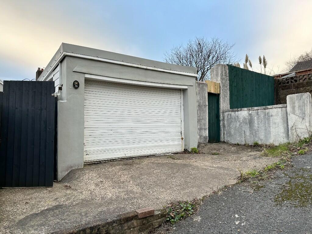 Additional property image - Oaklands, Troedyrhiw, Merthyr Tydfil, CF48 4LP