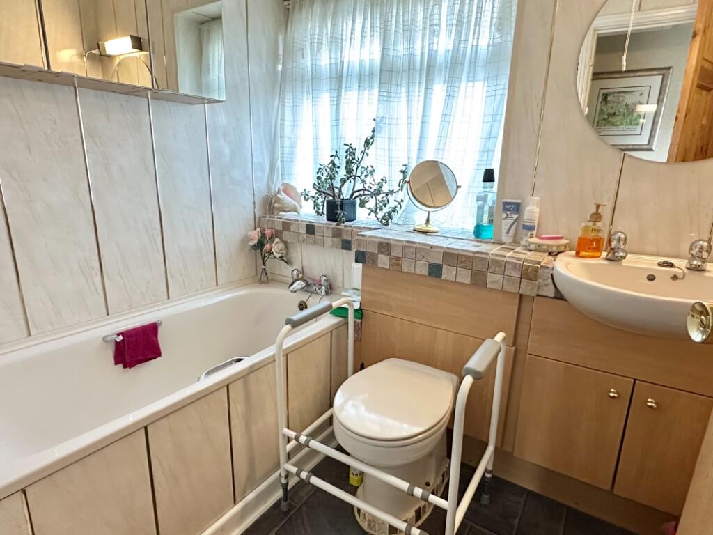 Additional property image - Fourwinds, Cwm Glo Road, Heolgerrig, Merthyr Tydfil