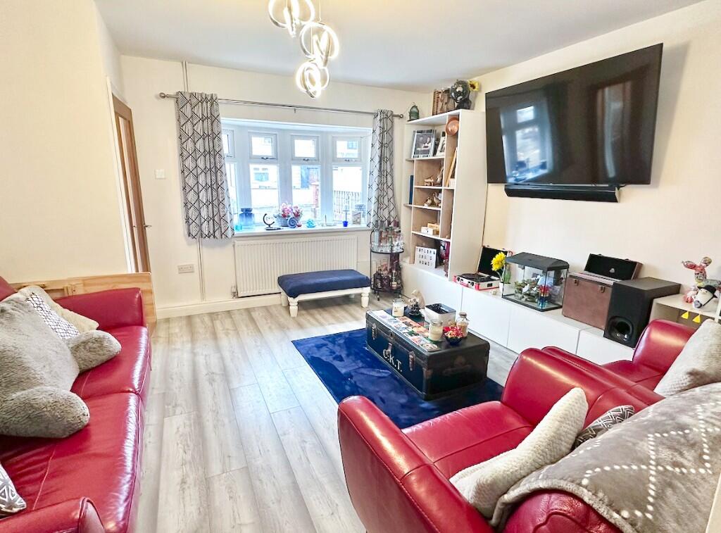 Additional property image - Maple Crescent, Trefechan, Merthyr Tydfil, CF48 2EH