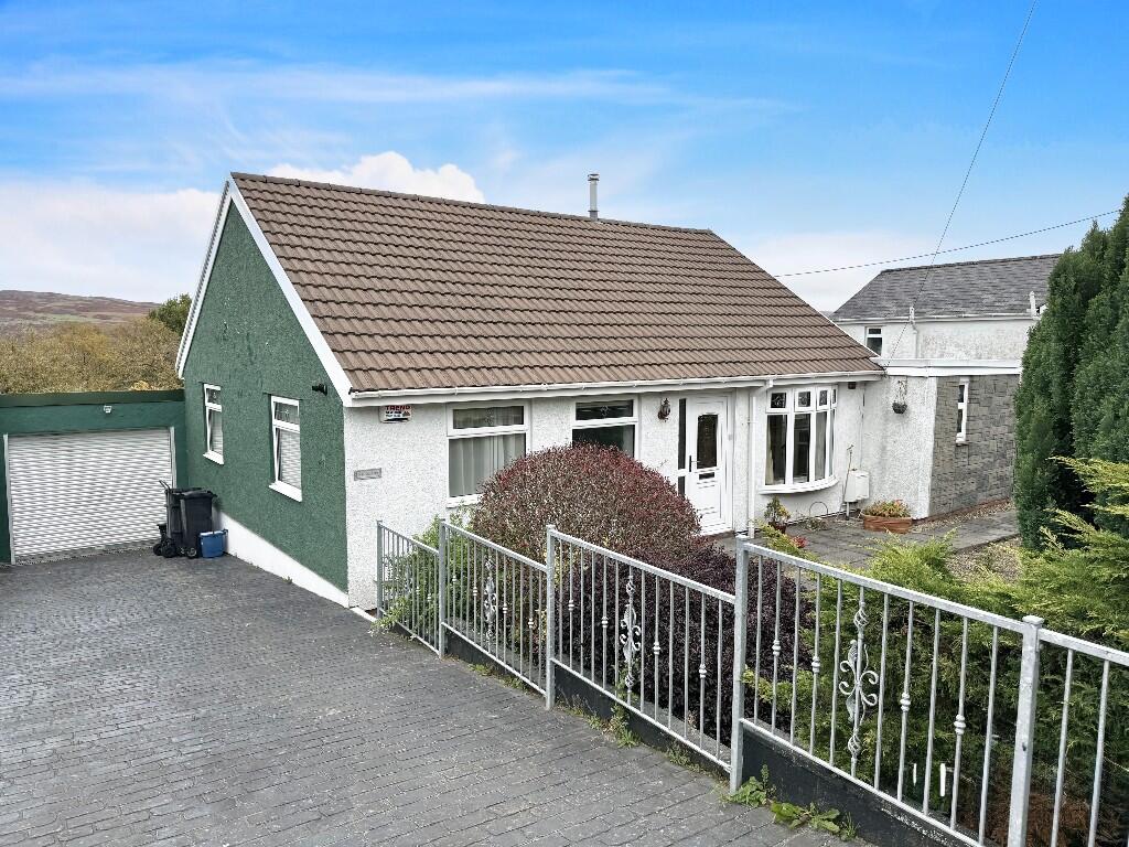 2 bedroom detached bungalow