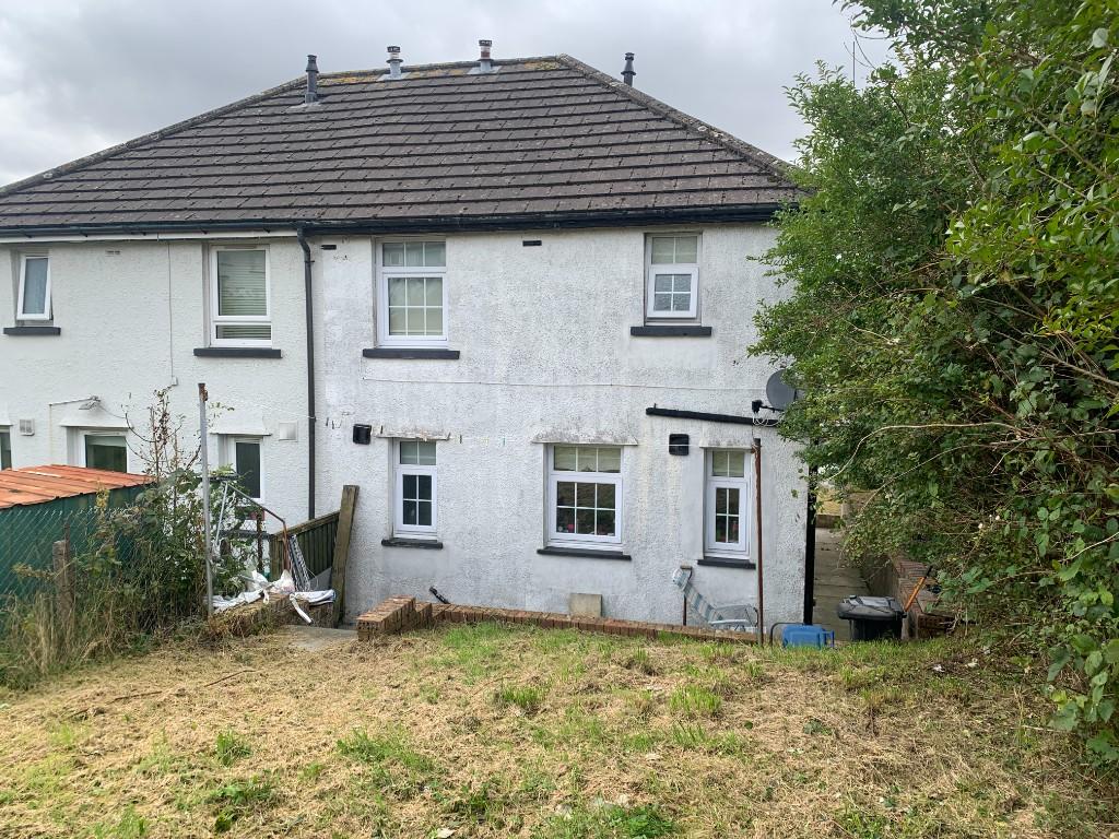 2 bedroom semidetached house for sale in Ninth Avenue, Galon Uchaf