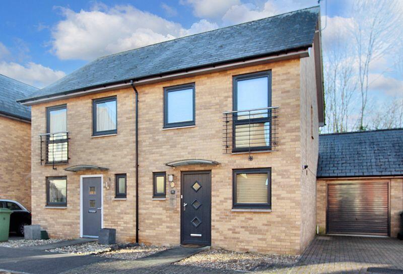 2 bedroom semidetached house for sale in Avington Way, SherfieldOn