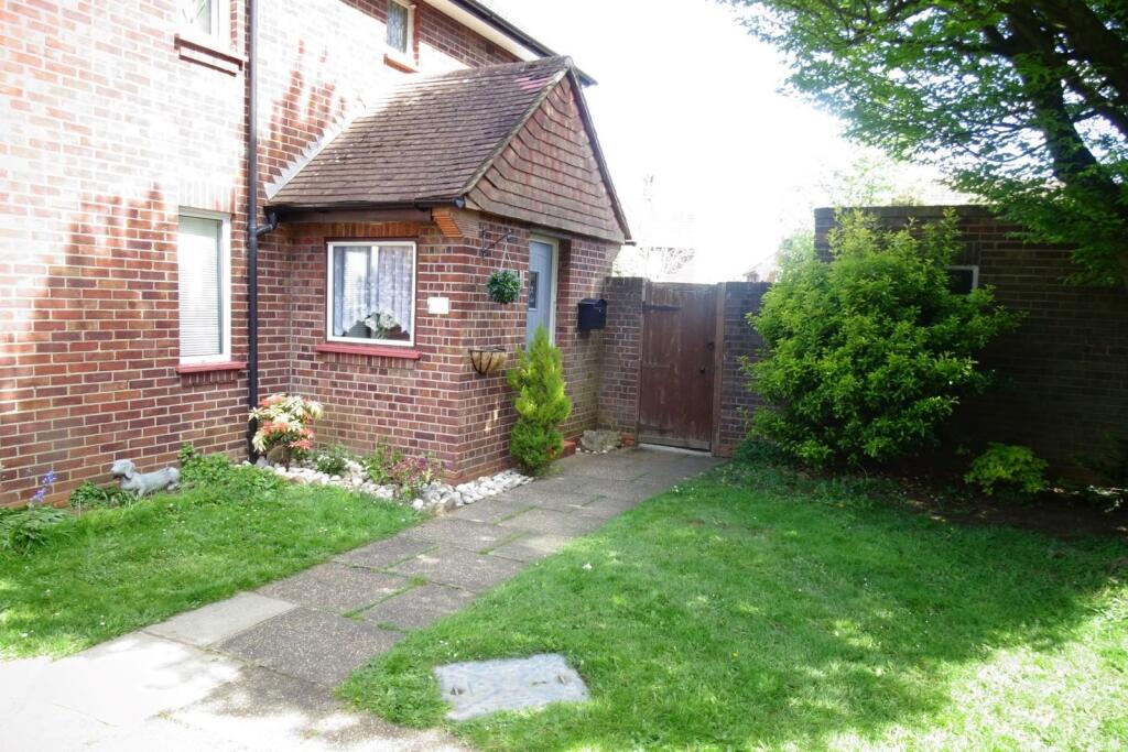 Main image of property: Kent Close, Staines-upon-Thames, TW18