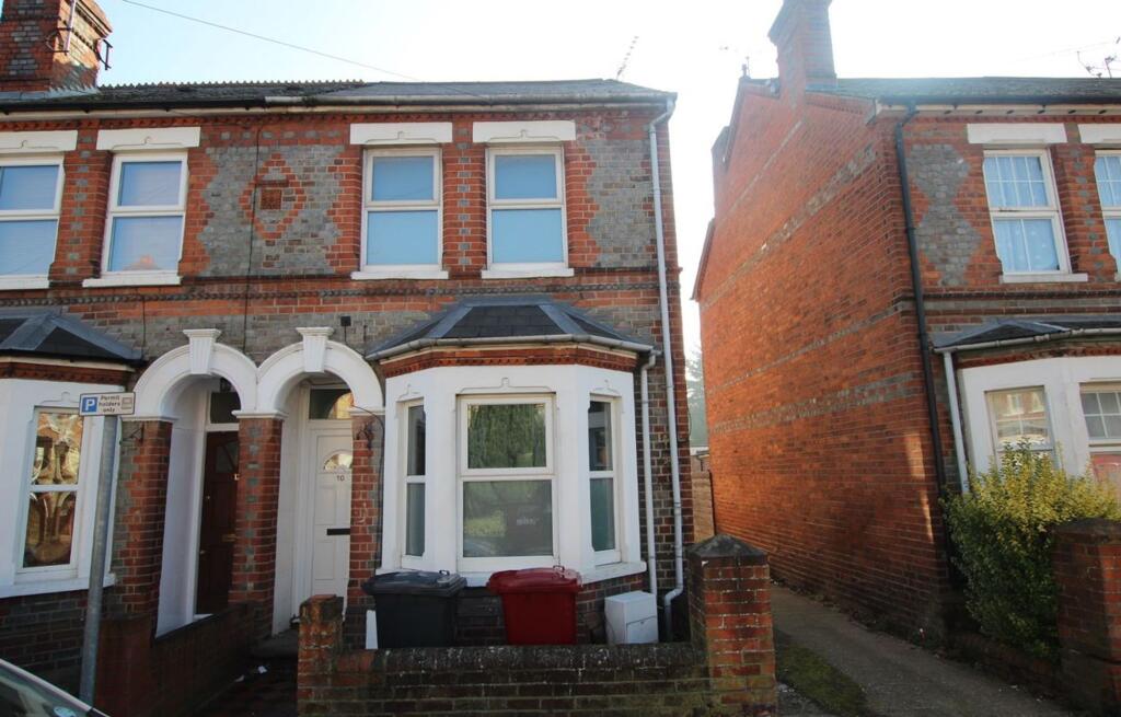 Main image of property: Thames Avenue, Reading, RG1