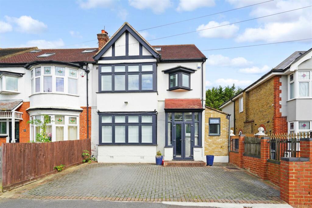 Main image of property: Kimberley Road, North Chingford, E4