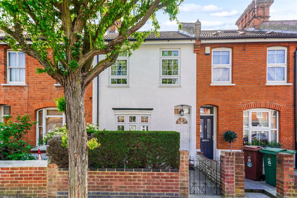 Main image of property: Willow Street, North Chingford, E4