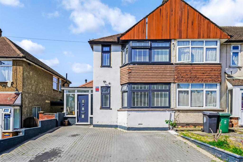 Main image of property: Russell Road, Chingford, E4