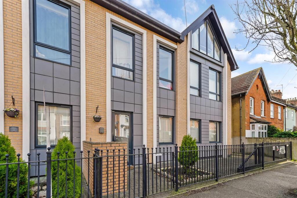 Main image of property: Willow Apartments, Willow Street, North Chingford E4