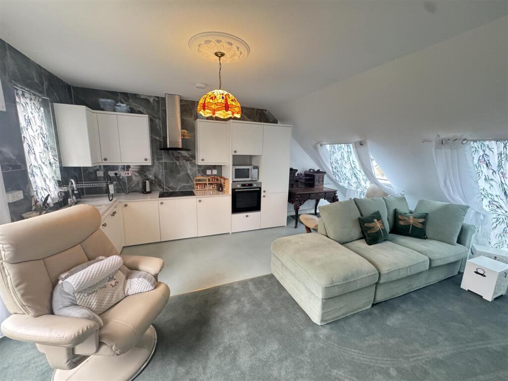 Main image of property: Weale Road, Chingford, E4