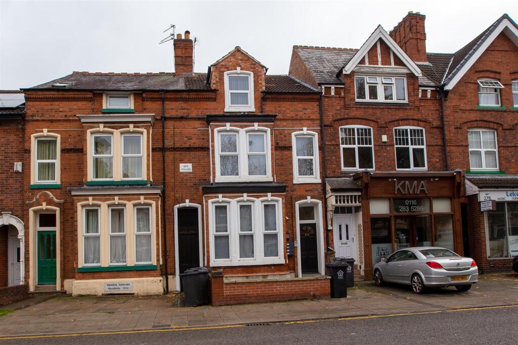 Main image of property: Aylestone Road, Leicester, LE2