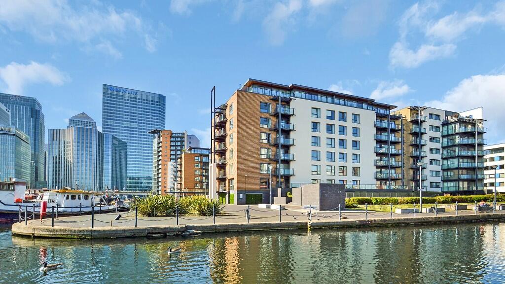 Main image of property: Boardwalk Place, Canary Wharf,London, E14