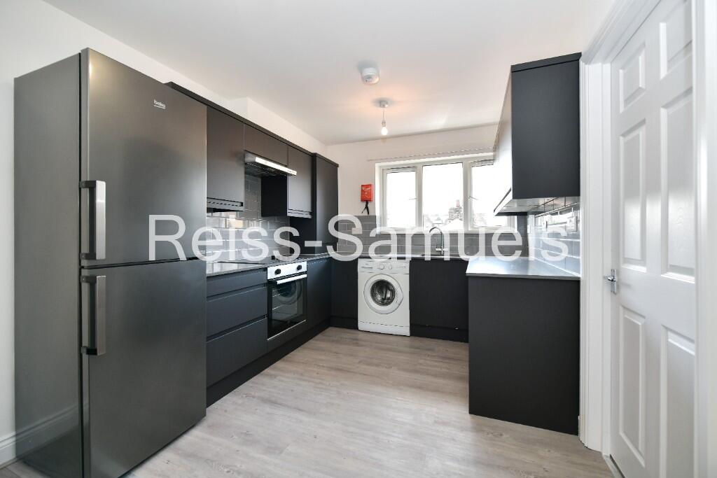 Main image of property: Ambassador square,Isle of Dogs, Canary Wharf