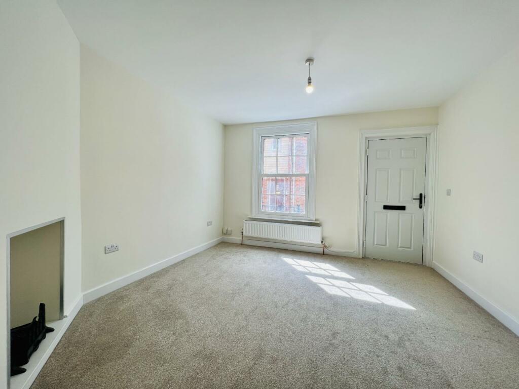 Additional property image - HYTHE
