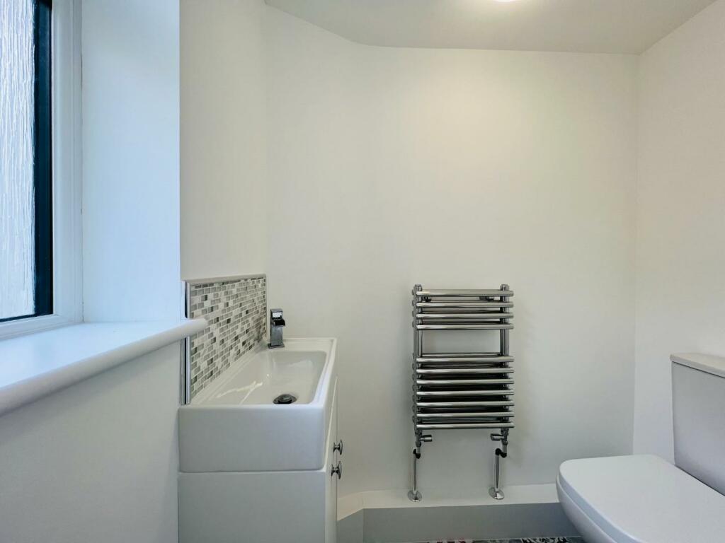 Additional property image - HYTHE