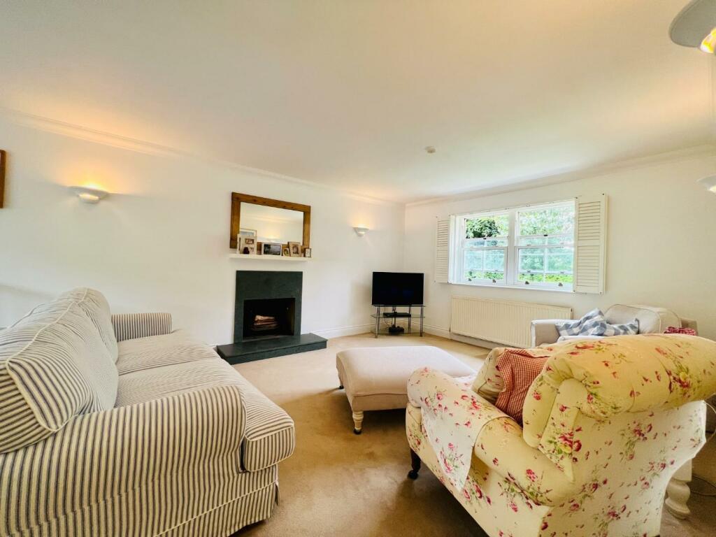 Additional property image - CLIFF ROAD, HYTHE