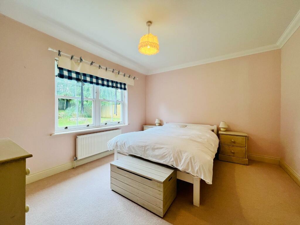 Additional property image - CLIFF ROAD, HYTHE