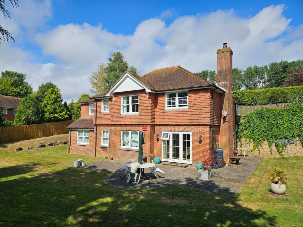 Additional property image - CLIFF ROAD, HYTHE