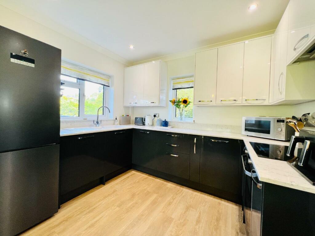 Additional property image - HYTHE