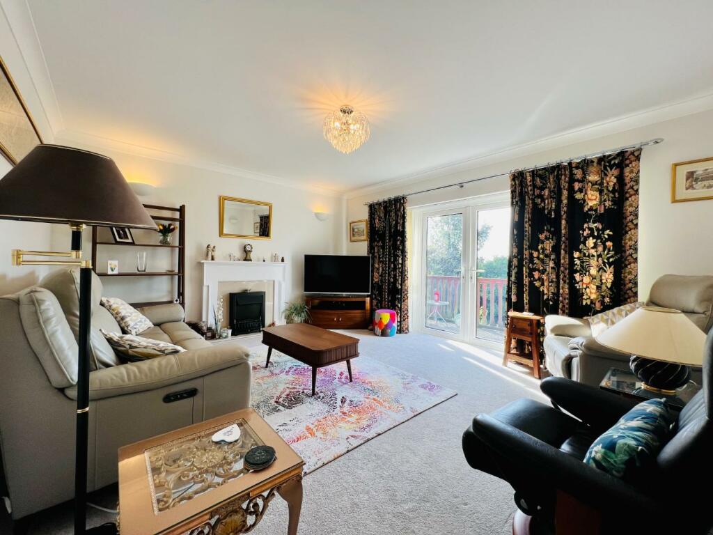 Additional property image - HYTHE