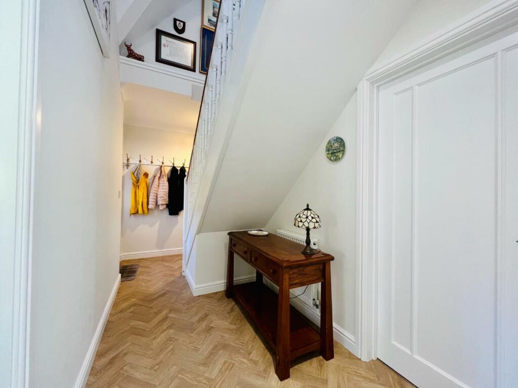 Additional property image - HYTHE