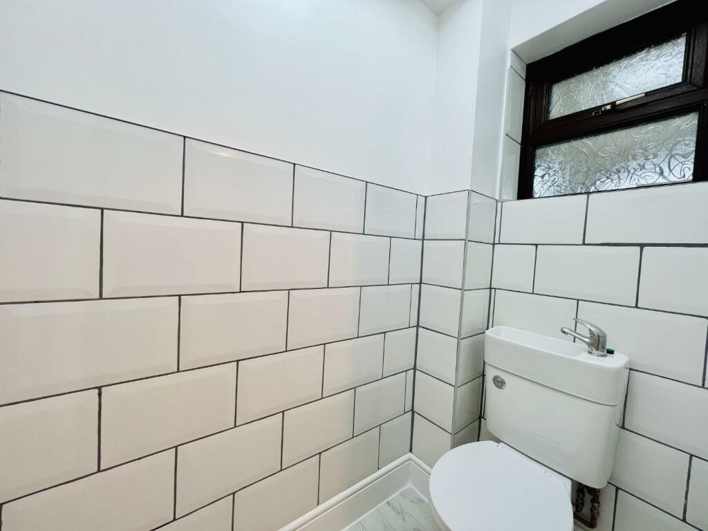Additional property image - HYTHE