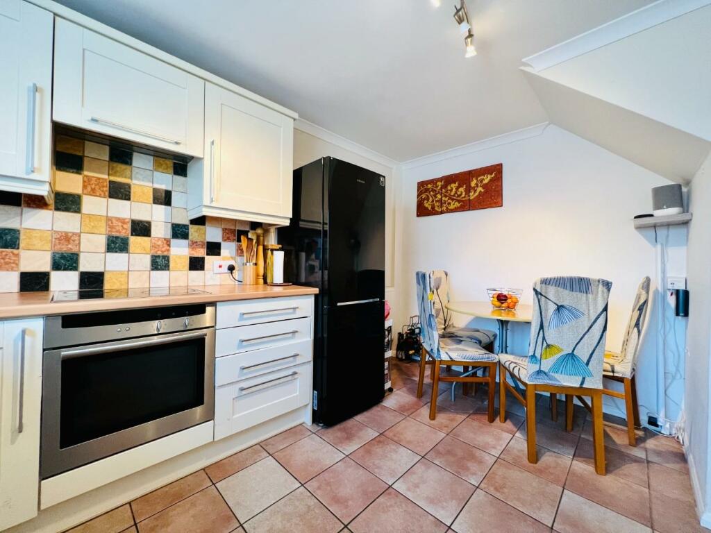 Additional property image - HYTHE