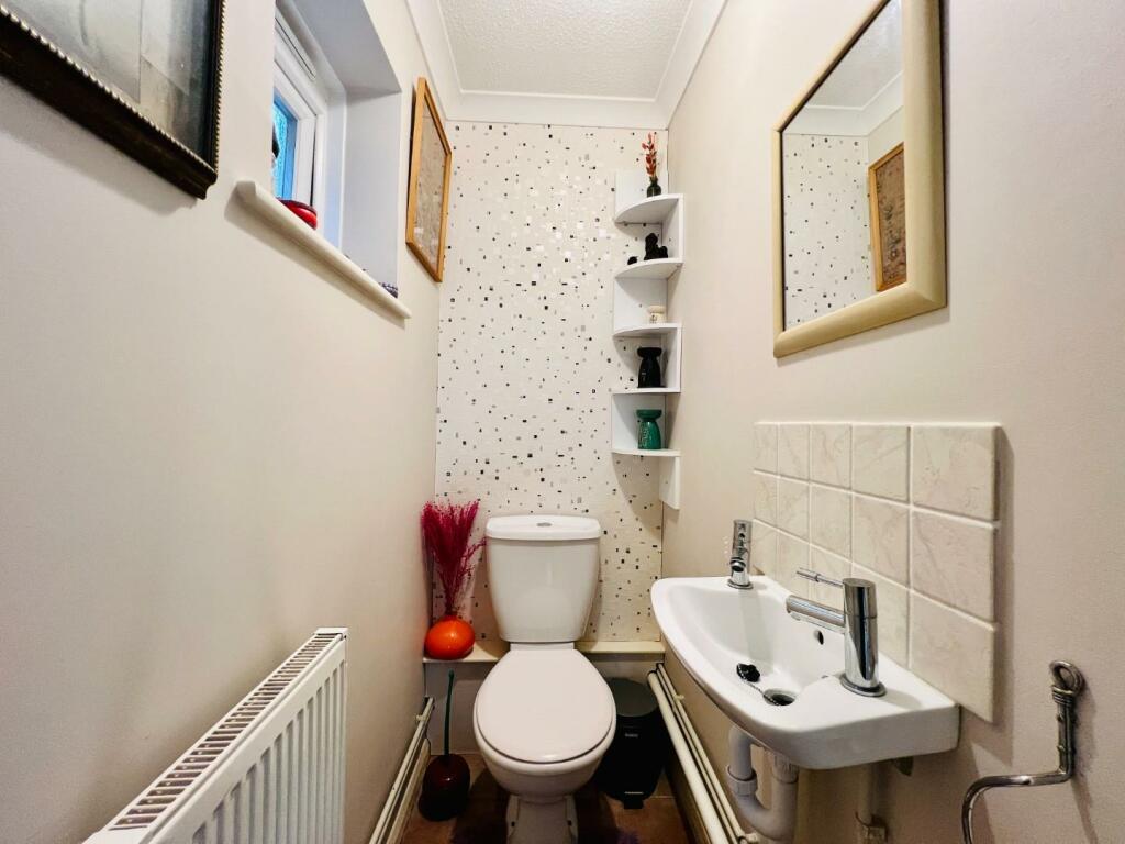 Additional property image - HYTHE