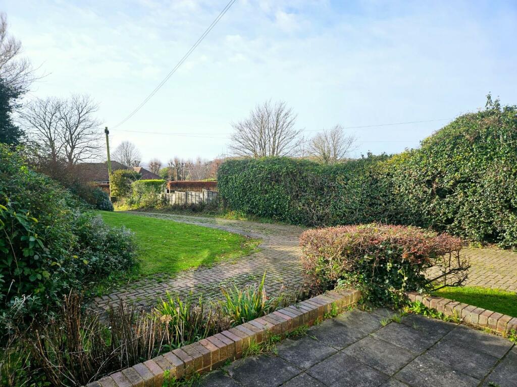 Additional property image - CLIFF ROAD, HYTHE