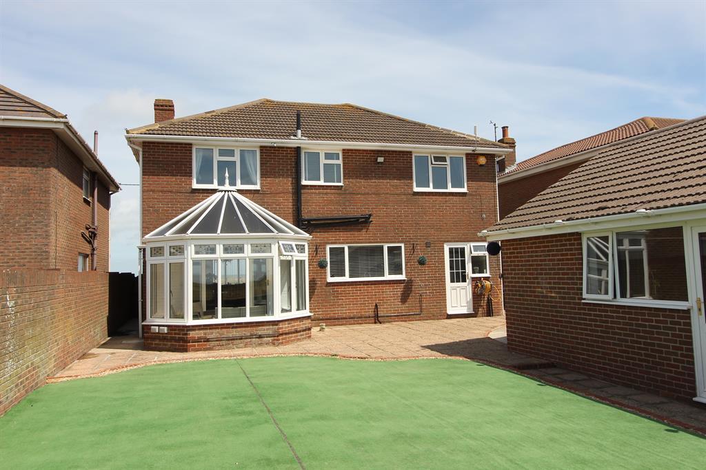 4 bedroom detached house for sale in Coast Drive, Greatstone, TN29 9NW