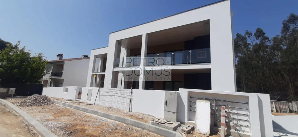 Main image of property: Pousos, Estremadura