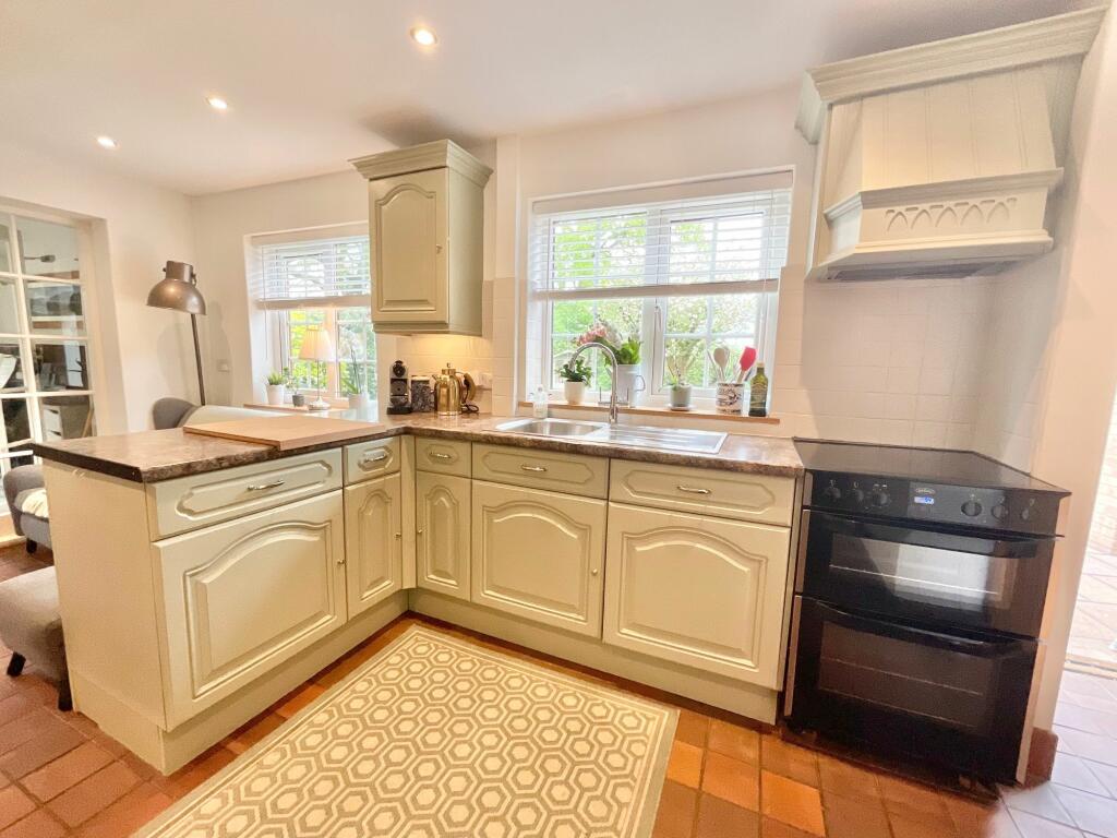 Additional property image - London Road, Stapeley, CW5