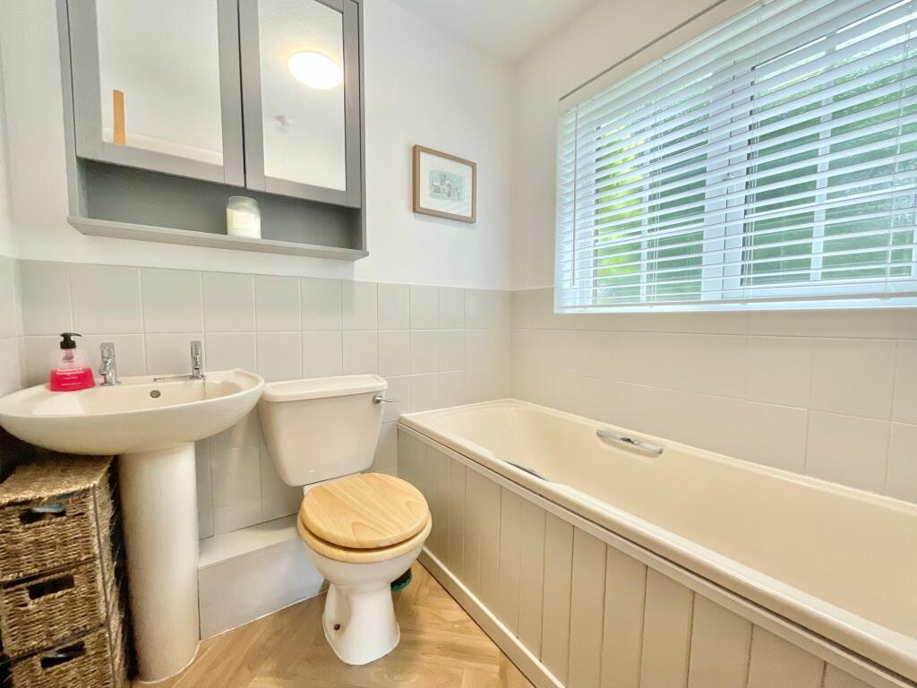 Additional property image - London Road, Stapeley, CW5