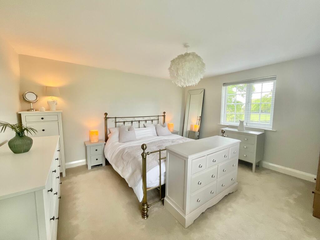 Additional property image - London Road, Stapeley, CW5
