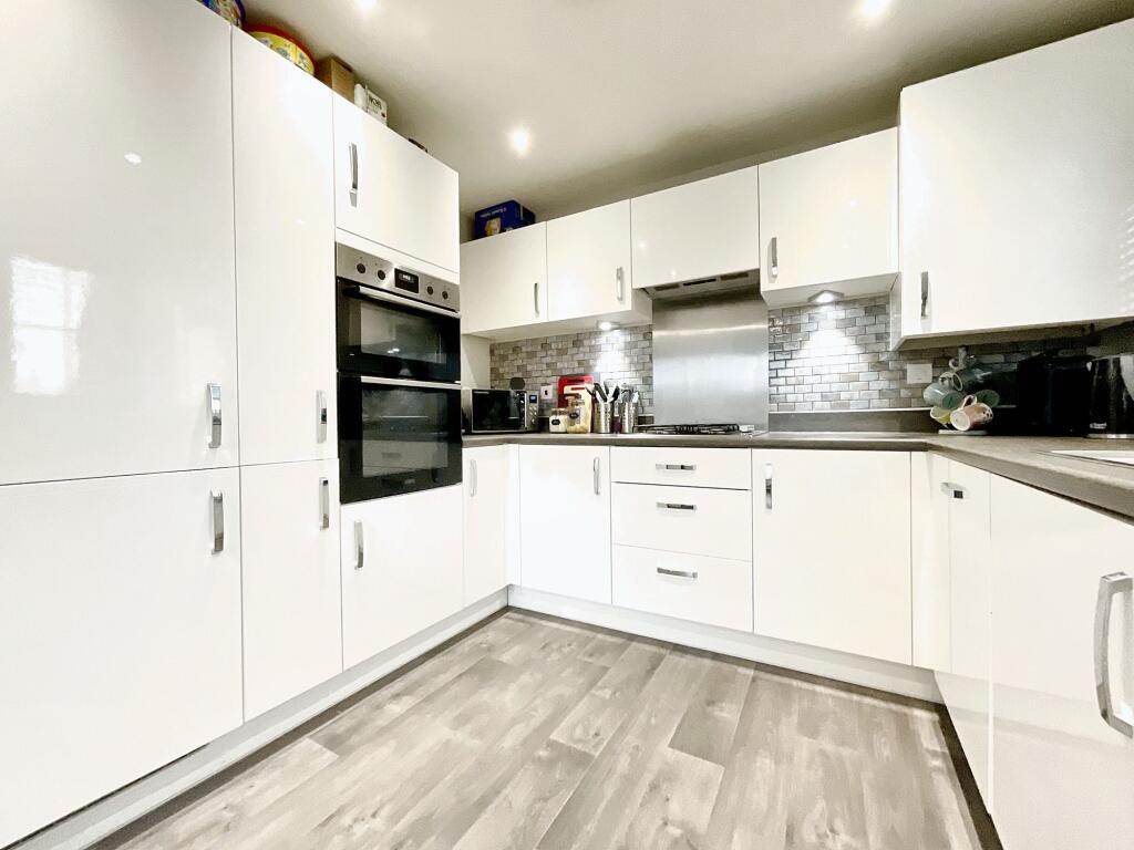 Additional property image - Pool Field Close, Shavington, CW2