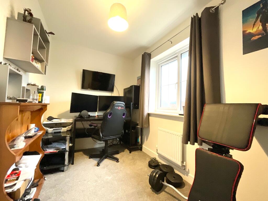 Additional property image - Pool Field Close, Shavington, CW2