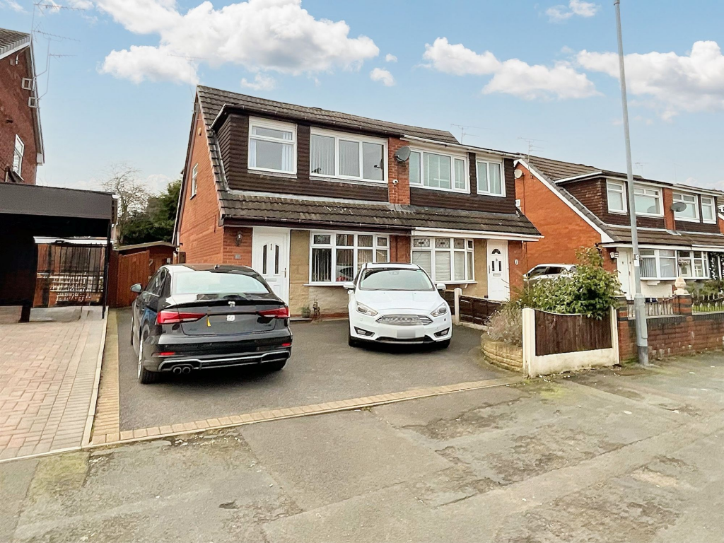 3 bedroom semi-detached house