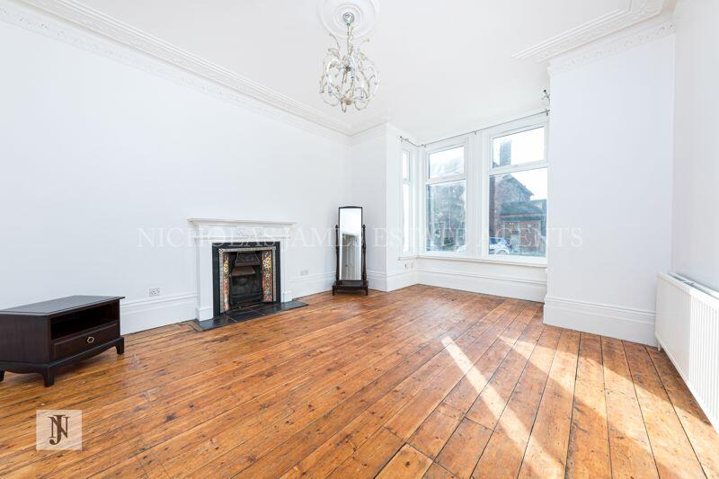 Ground Flat to rent on Stonard Road, Palmers Green London N13