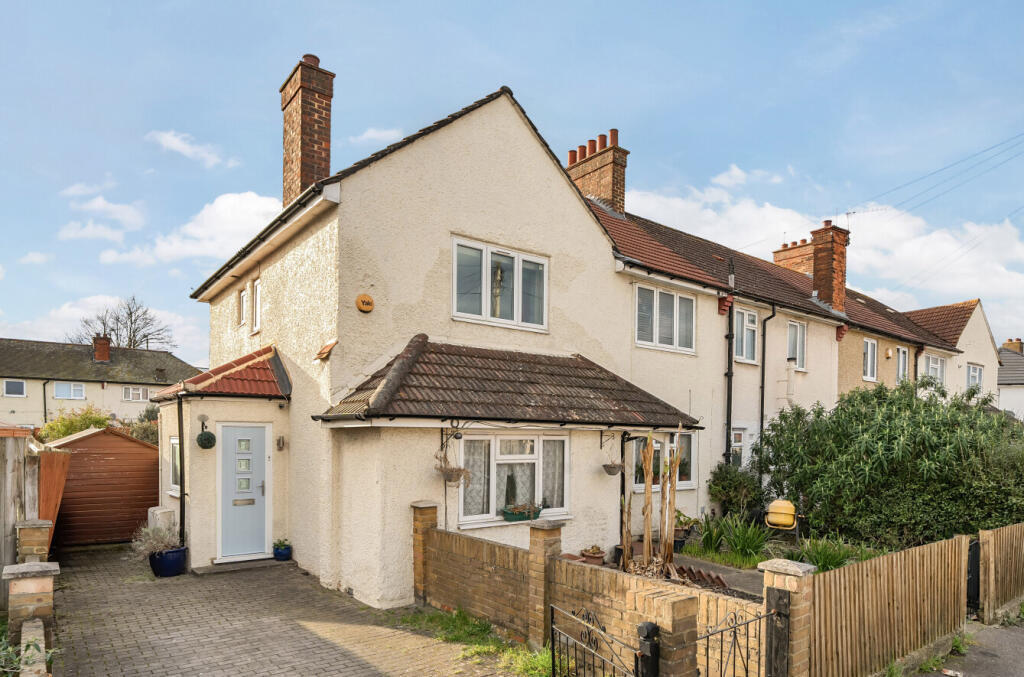 Main image of property: Effingham Road, Croydon