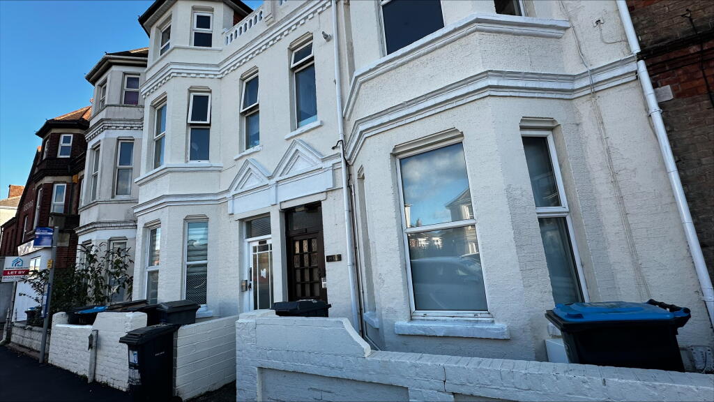 Main image of property: Holdenhurst Road, BOURNEMOUTH