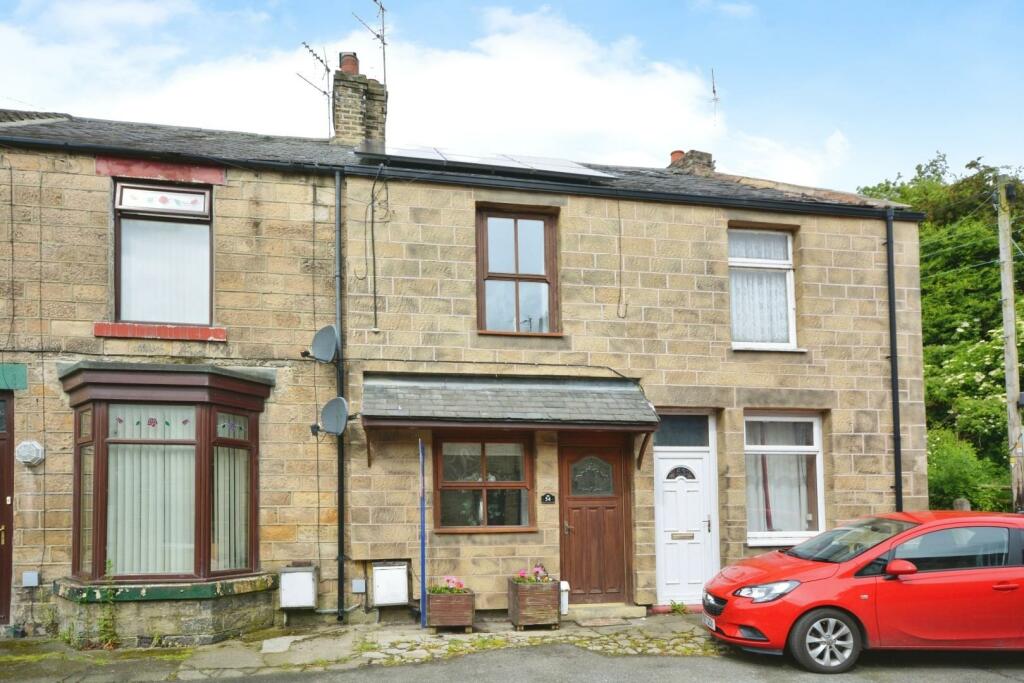 2 bedroom terraced house for sale in Gordon Lane, Ramshaw,