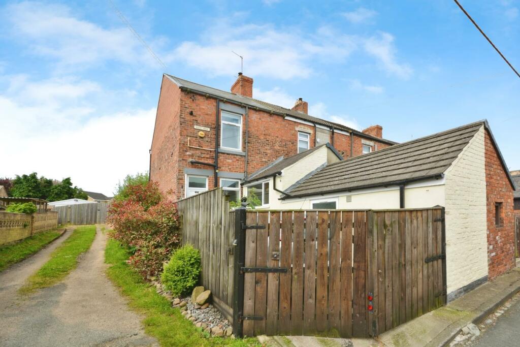 3 bedroom end of terrace house for sale in West View, Hunwick, Crook, DL15