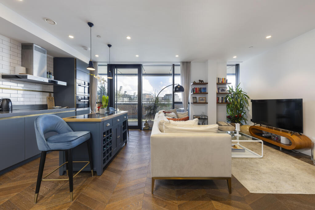Main image of property: L-000973, Battersea Power Station, Circus Road East