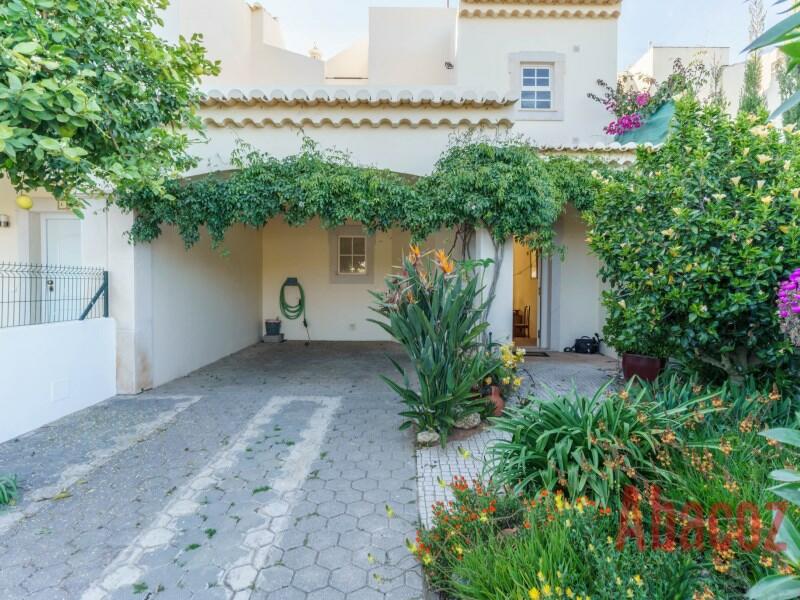 2 bedroom semi detached property in Algarve, Ferragudo
