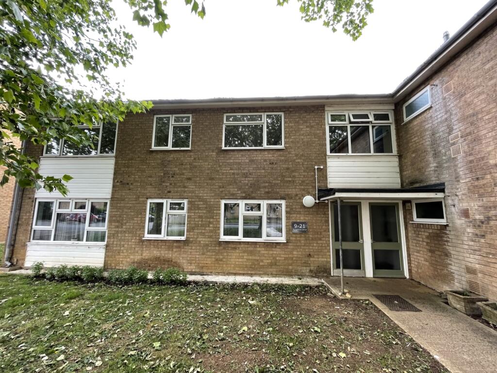Main image of property: Sycamore Drive, Carterton, Oxfordshire, OX18