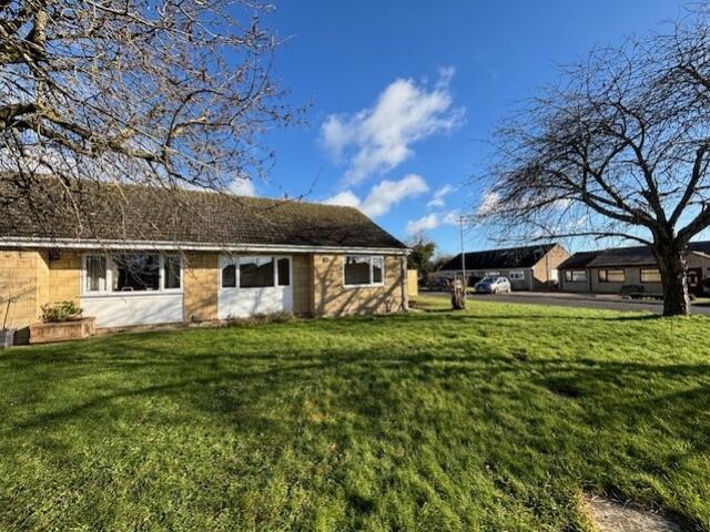 Main image of property: Larksfield Close, Carterton, Oxfordshire, OX18