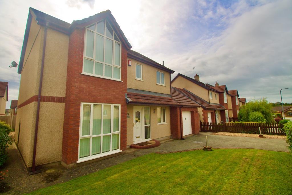 4 bedroom detached house for sale in Bro Ednyfed, Llangefni, LL77