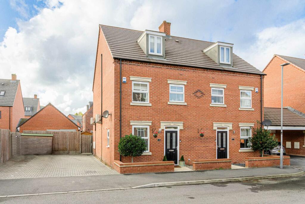 4 bedroom semidetached house for sale in Morello Way, Newport Pagnell
