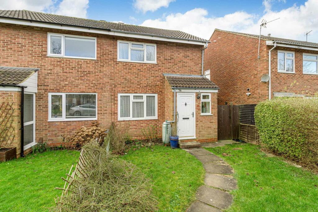 2 bedroom semidetached house for sale in Kents Road, Milton Keynes, MK14