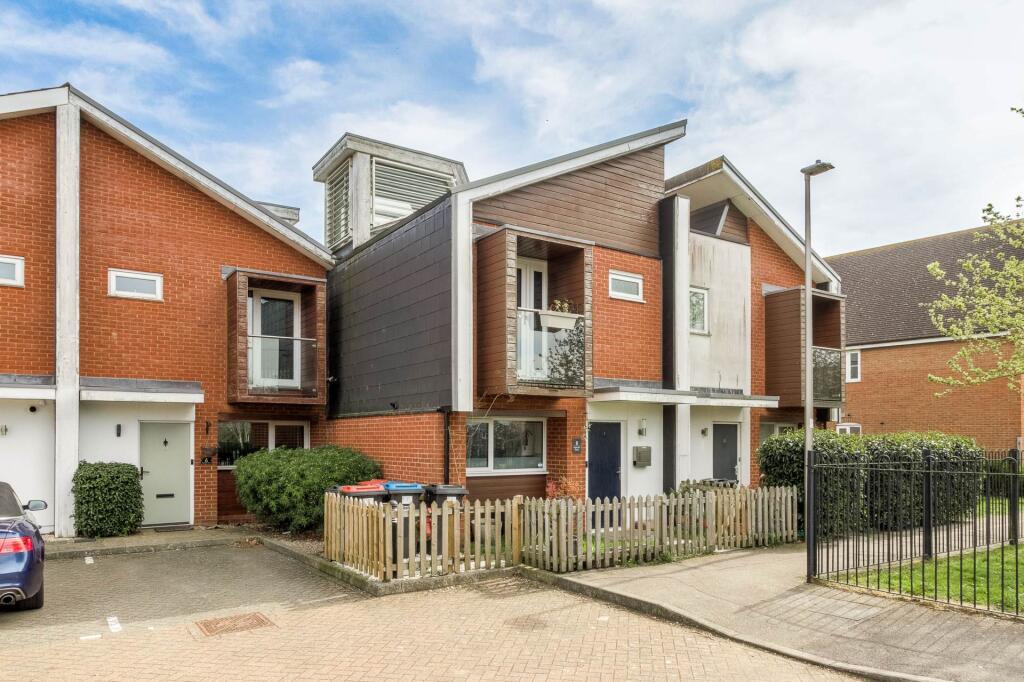 Main image of property: Papworth Close, Newport Pagnell