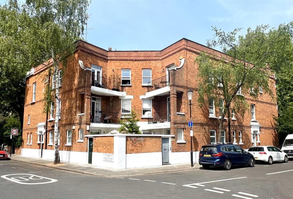 Main image of property: 37B Cremorne Mansions Cremorne Road, Chelsea